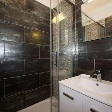 - Avenue Champs-elysee Apartamento Paris